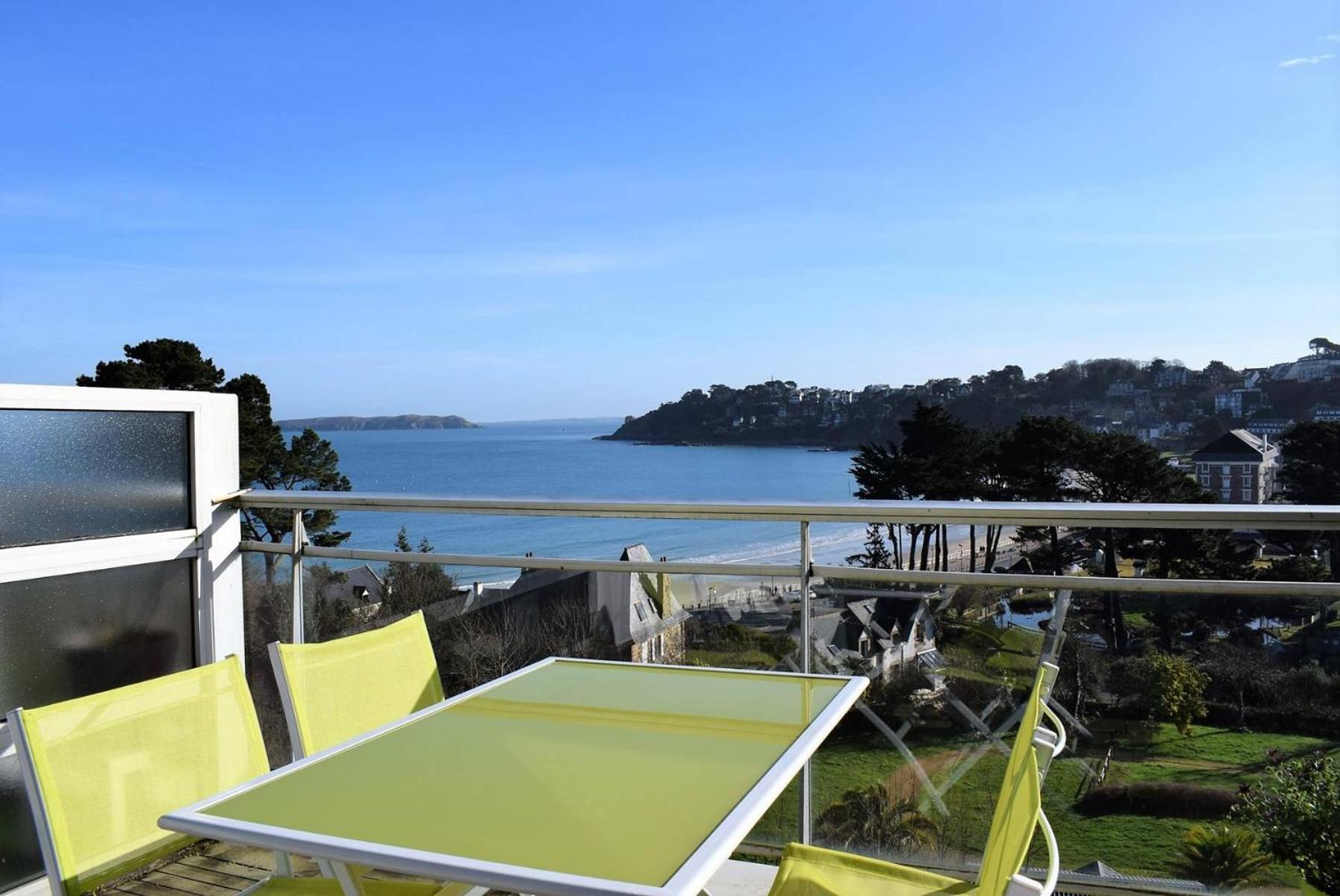 Appartement 2-4 Pers Vue Mer Exceptionnelle Avec Terrasse A Perros-Guirec - Ref 908 Exterior photo